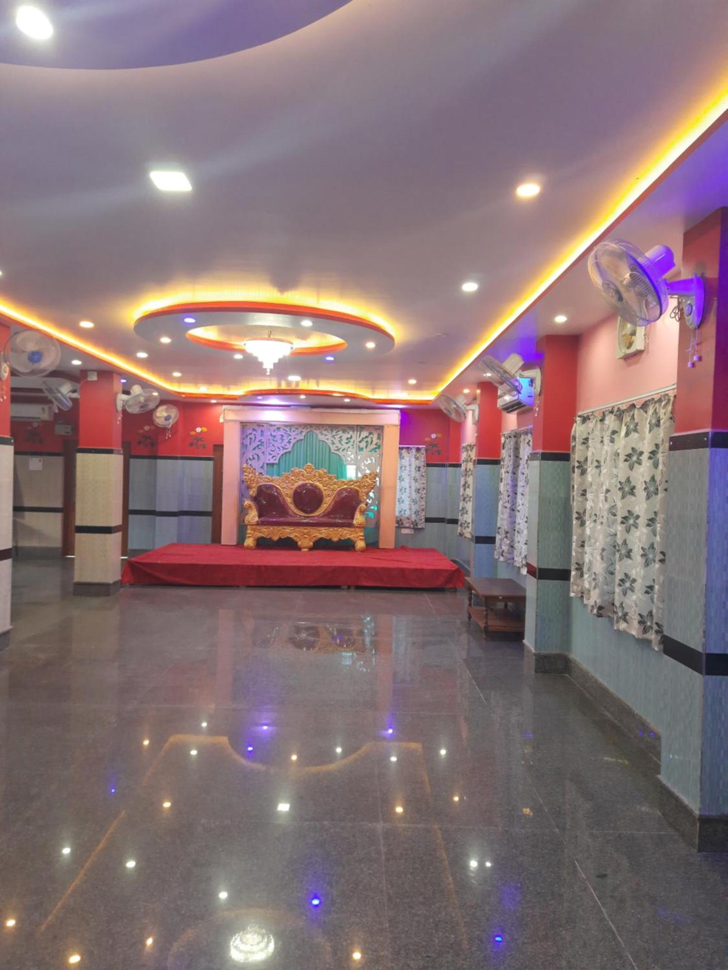 Lbh Hotel Gaya Exterior photo